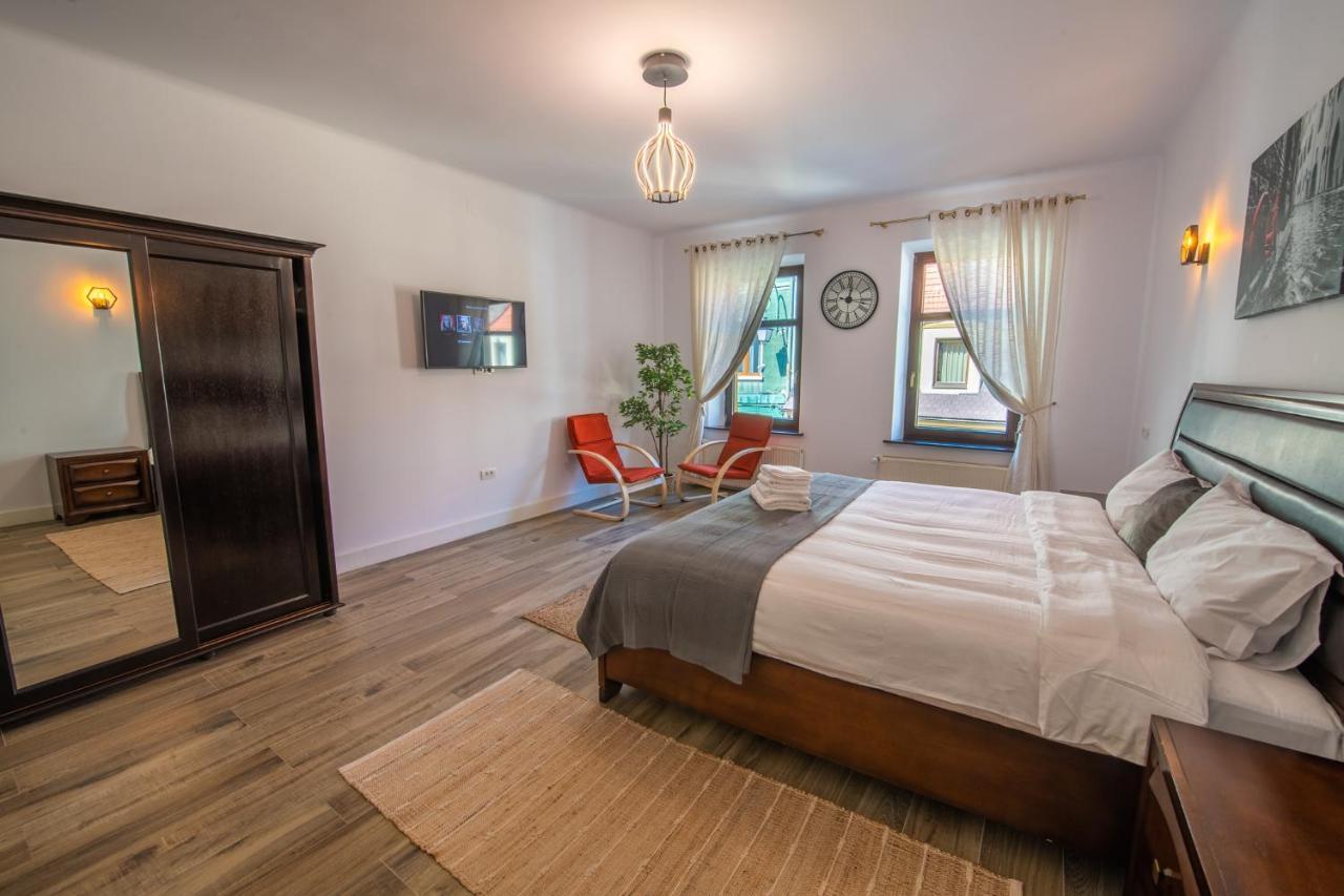 Old Town Suites Braşov Eksteriør bilde
