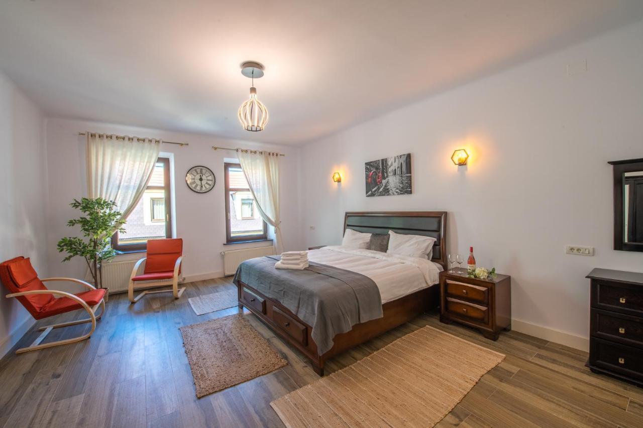 Old Town Suites Braşov Eksteriør bilde